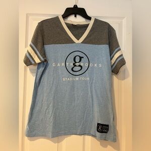 ⭐️3/$15⭐️Garth Brooks Women's Blue and Gray V-Neck Tee